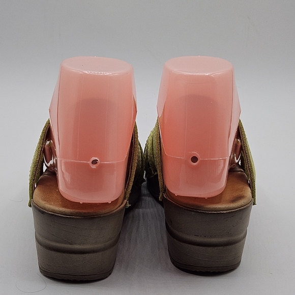 Sanita leather 2" heel size 36  us 4.5/5 lime green sandals - Picture 13 of 15